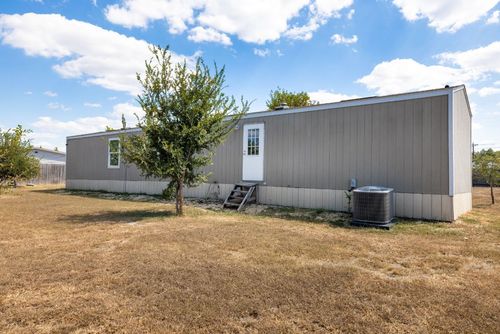 106 Sunflower Fld, Elgin, TX, 78621-2160 | Card Image