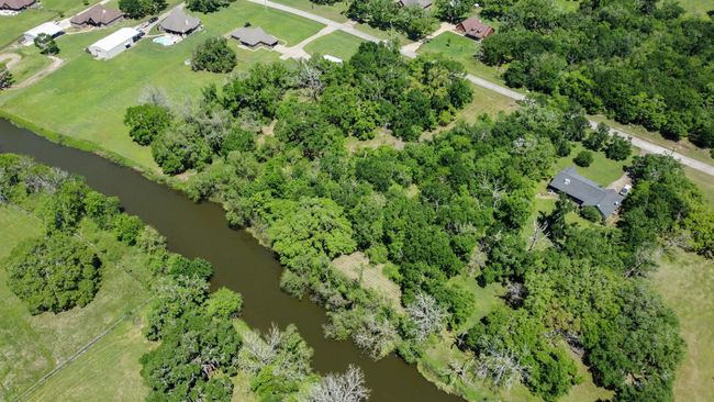 1126 Bronco Trl, Home with 0 bedrooms, 0 bathrooms and null parking in Angleton TX | Image 9