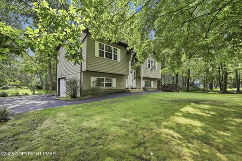 104 Noble Ln, East Stroudsburg, PA, 18301-6872 | Card Image