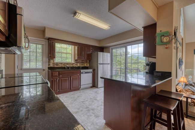 197 Kilpatrick Point Dr, House other with 3 bedrooms, 3 bathrooms and 1 parking in Hayesville NC | Image 18