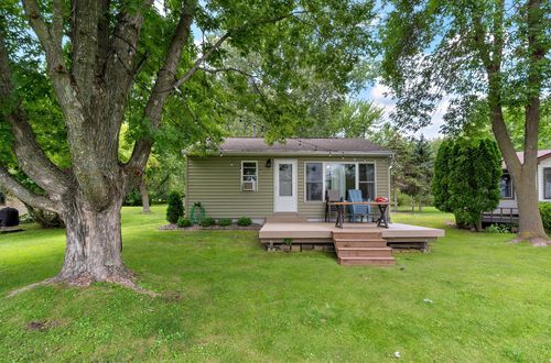 30125 Norway Ave, Lindstrom, MN, 55045-8366 | Card Image