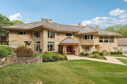 N1W31286 Hickory Hollow Court, Delafield, WI, 53018 | Card Image