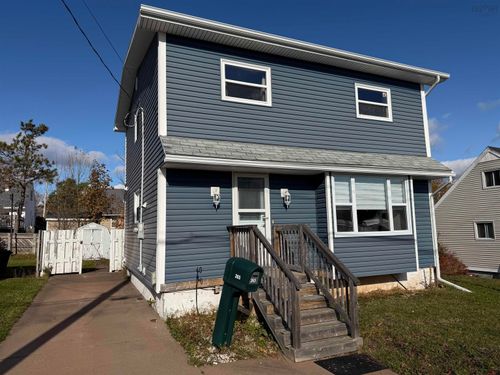 365 Bennett St, New Glasgow, NS, B2H1X3 | Card Image