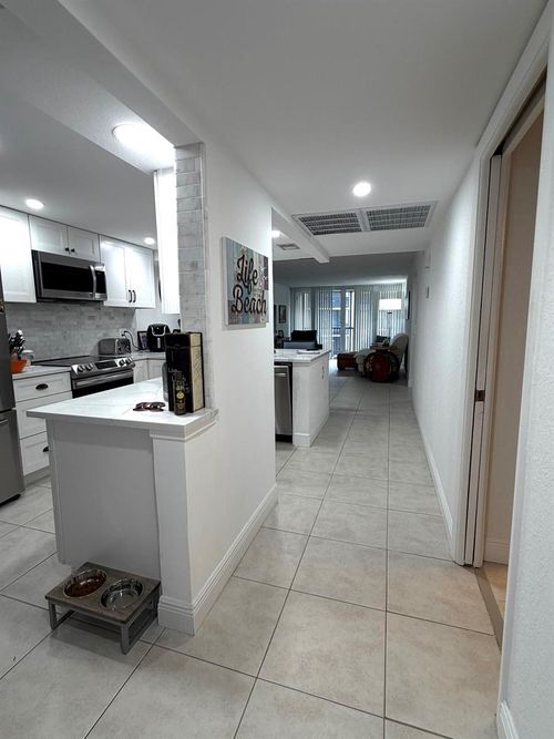 3020-20 Royal Palm Way, Boca Raton, FL, 33432-7878 | Card Image