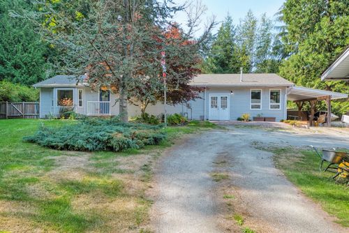 7955 Connor Rd, Halfmoon Bay, BC, V7Z1A6 | Card Image