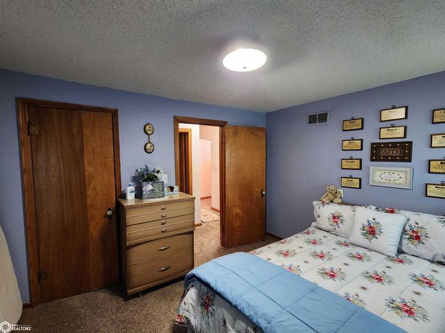 55864 Olive St, House other with 2 bedrooms, 2 bathrooms and null parking in Atlantic IA | Image 27