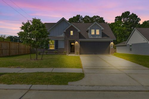 103 Lakeway Cir, Anahuac, TX, 77514-2761 | Card Image