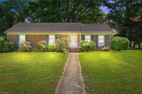 401 White Oaks Dr, Salisbury, NC, 28147-9190 | Card Image