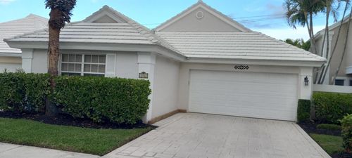 906 Dickens Pl, West Palm Beach, FL, 33411-1864 | Card Image