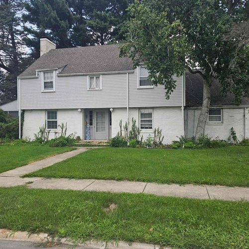 1225 Belmont Blvd, Rockford, IL, 61103-2002 | Card Image
