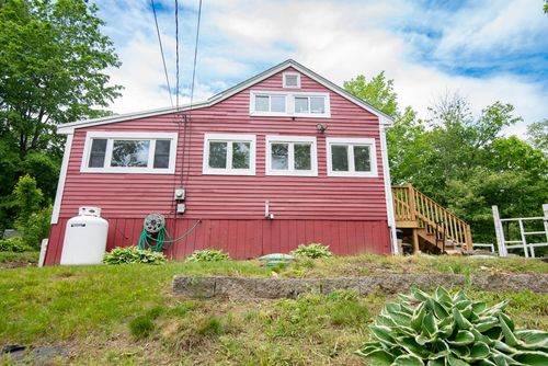7 Lemyjoma Trl, Sandown, NH, 03873-2720 | Card Image