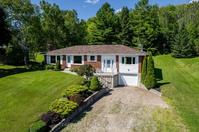 886 Frank Hill Rd, House other with 3 bedrooms, 1 bathrooms and 7 parking in Peterborough ON | Image 1