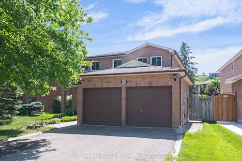 42 Deer Valley Dr, Bolton, ON, L7E2E5 | Card Image
