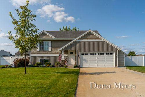 4632 Wren Dr Se, Caledonia, MI, 49316-9274 | Card Image