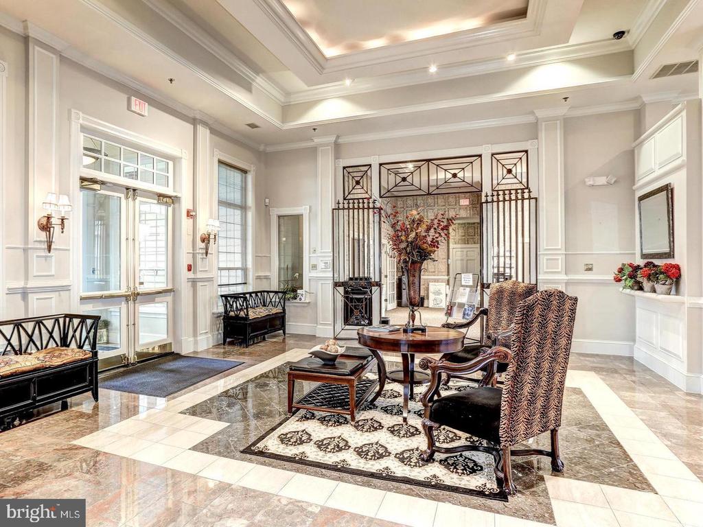 Residential in MCLEAN 3