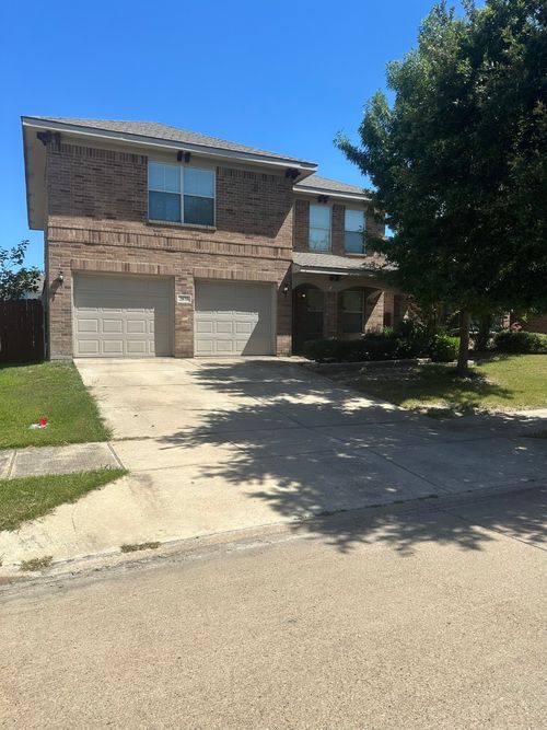 2038 Stagecoach Trl, Heartland, TX, 75126-8290 | Card Image