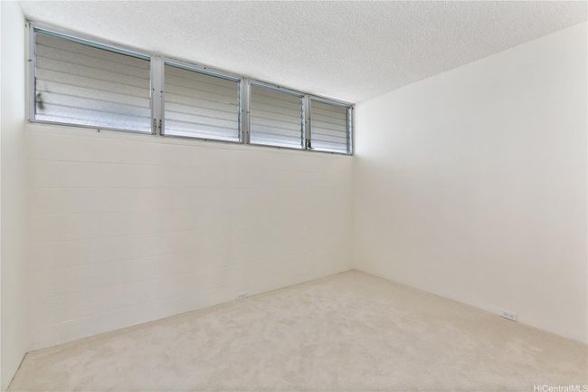 803 - 620 Mccully Street, Home with 2 bedrooms, 1 bathrooms and 1 parking in Honolulu HI | Image 12