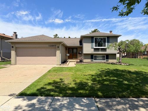 13867 Tefft Dr, Warren, MI, 48088-5758 | Card Image