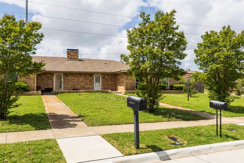 2731 Forest Grove Dr, Richardson, TX, 75080-1855 | Card Image