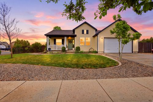 278 Davenport Dr, Grantsville, UT, 84029-8024 | Card Image