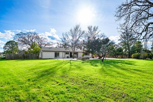 1800 Gerhard Drive, Santa Rosa, CA, 95401 | Card Image