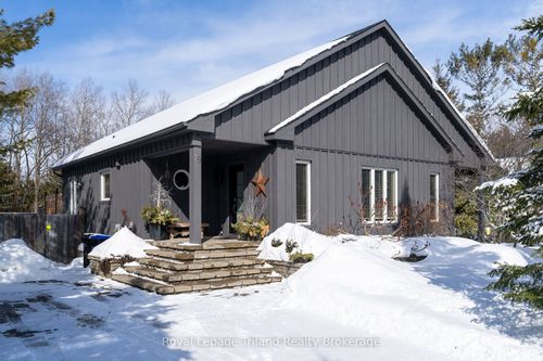 19 Trails End, Collingwood, ON, L9Y5B1 | Card Image