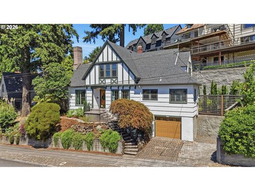 3033 Ne Fremont St, Portland, OR, 97212 | Card Image
