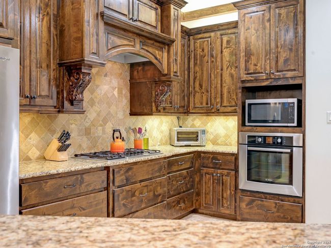 30007 Cibolo Path, House other with 3 bedrooms, 3 bathrooms and null parking in Fair Oaks Ranch TX | Image 20