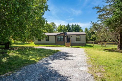 561 Morris Bridge Rd, Roebuck, SC, 29376-3916 | Card Image