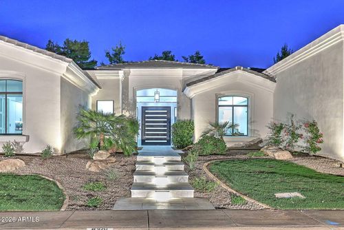 8201 E Kalil Dr, Scottsdale, AZ, 85260-5736 | Card Image