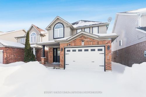 81 Wallace St, Alliston, ON, L9R2G6 | Card Image