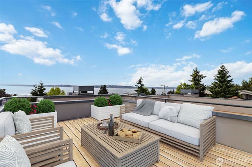 a-10135 Ne 64th St, Kirkland, WA, 98033-6819 | Card Image