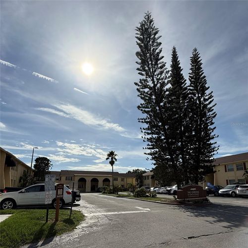 7522-7522 Gallineta Ct, TAMPA, FL, 33615-2446 | Card Image