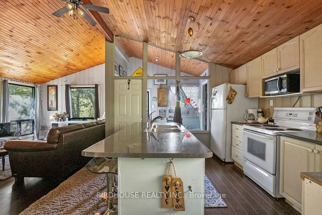 15 Cedar Nook Rd, House other with 3 bedrooms, 1 bathrooms and 10 parking in Coboconk ON | Image 8