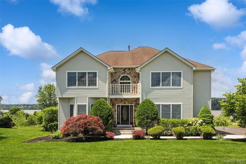241 Old Castle Point Rd, Wappingers Falls, NY, 12590-7064 | Card Image