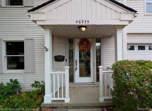 46955 Shiloh Way Way, Shelby Charter Township, MI, 48317 | Card Image