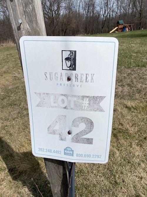 42 Preserve Dr, ELKHORN, WI, 53121 | Card Image