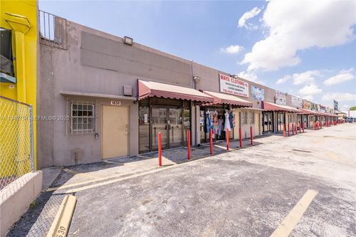 1830 Nw 20th St, MIAMI, FL, 33142-7432 | Card Image