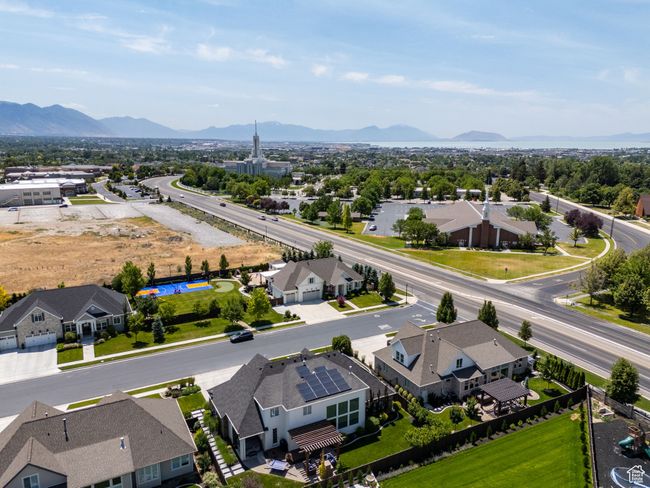 Aerial view of residential area featuring a mountain backdrop | Image 87