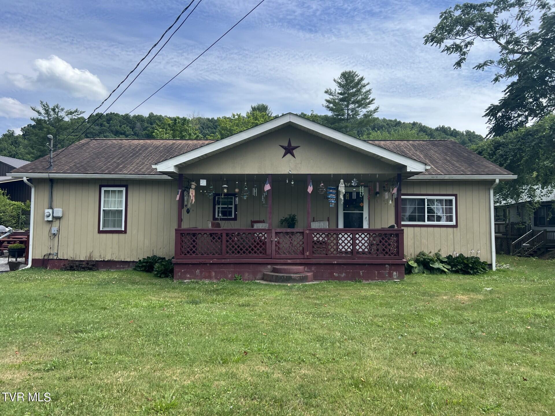 Derby Ave, Pennington Gap, VA 24277