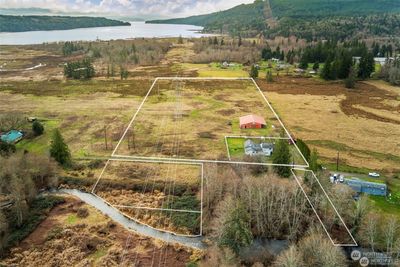 Besides the neighbor's house to the left, the rest of the area to the left (north) is protected and cannot be built out | Image 1