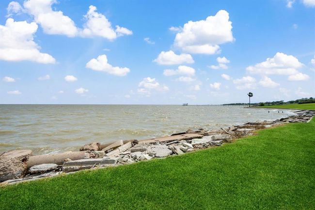 11320 Cedar Gully Rd, House other with 3 bedrooms, 2 bathrooms and 3 parking in Beach City TX | Image 38