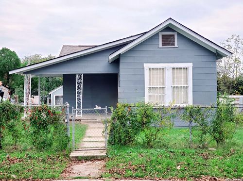 2318 Ruiz St, San Antonio, TX, 78207-2020 | Card Image