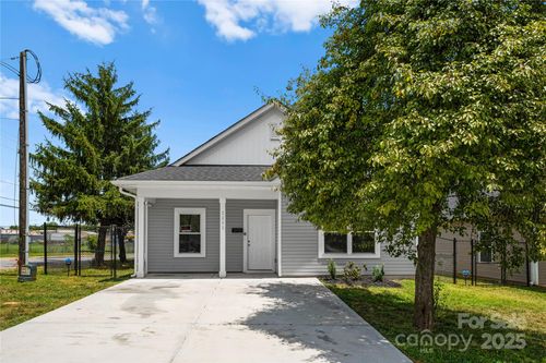 2205 Julia Ave, Charlotte, NC, 28206-1030 | Card Image