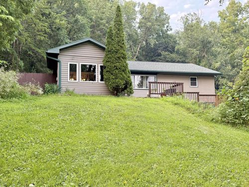E590 Mundsack Road, Genoa, WI, 54632 | Card Image