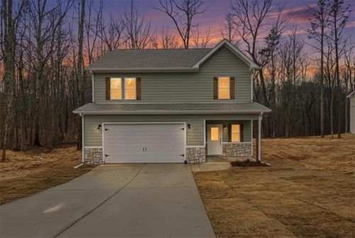 140 Alfred Dr, Carrollton, GA, 30116-6136 | Card Image