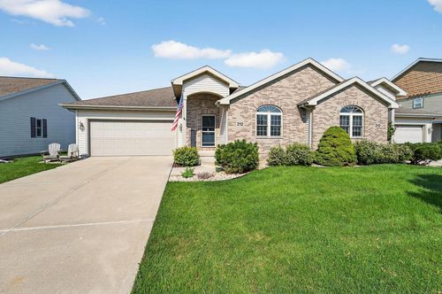 212 E Hill Pkwy, Madison, WI, 53718-3359 | Card Image