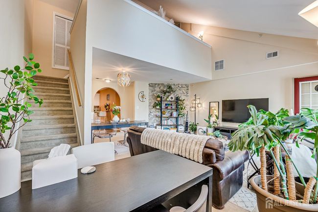 52 Central Square Park, Townhouse with 2 bedrooms, 2 bathrooms and null parking in Metuchen NJ | Image 36