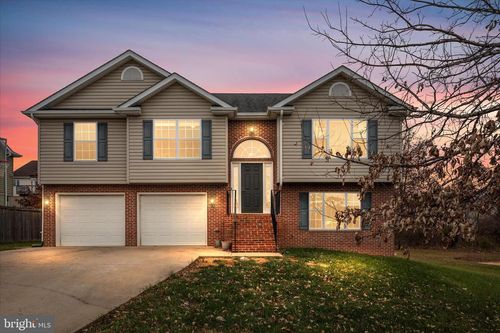 1207 Oden St, FRONT ROYAL, VA, 22630-6413 | Card Image