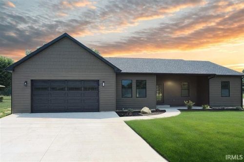 3146 N West Shafer Dr, Monticello, IN, 47960-7087 | Card Image